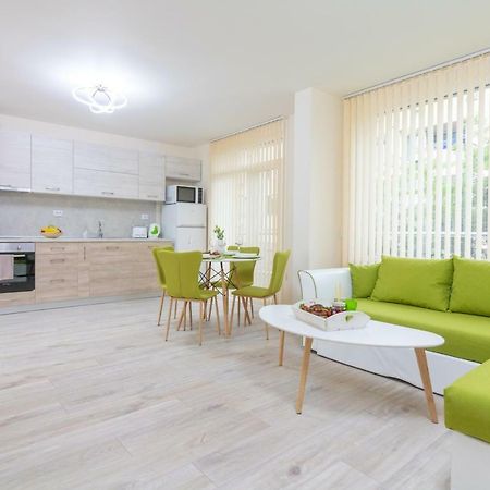 Domus Apartments Grand Plovdiv Ngoại thất bức ảnh