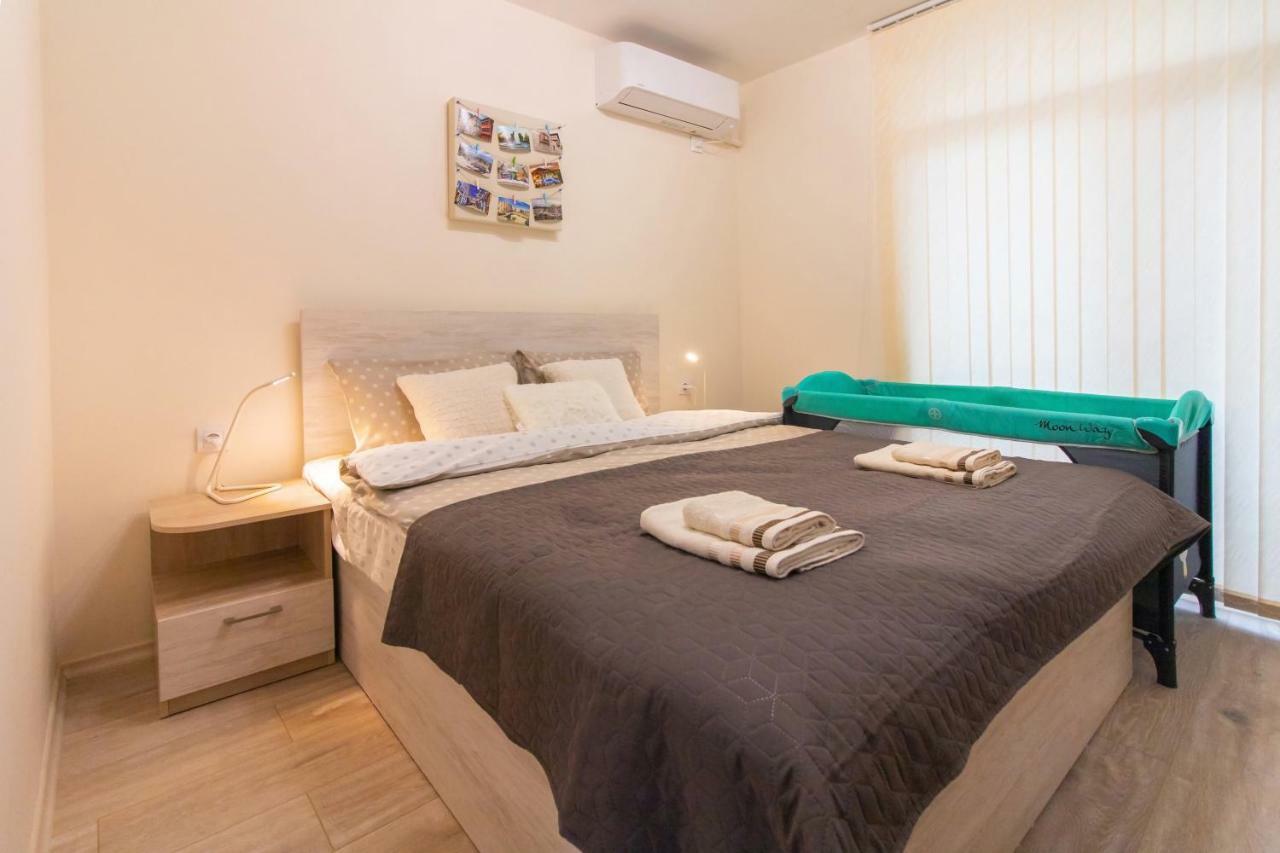 Domus Apartments Grand Plovdiv Ngoại thất bức ảnh