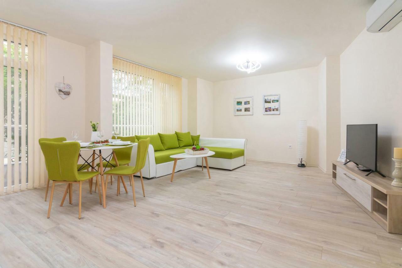 Domus Apartments Grand Plovdiv Ngoại thất bức ảnh