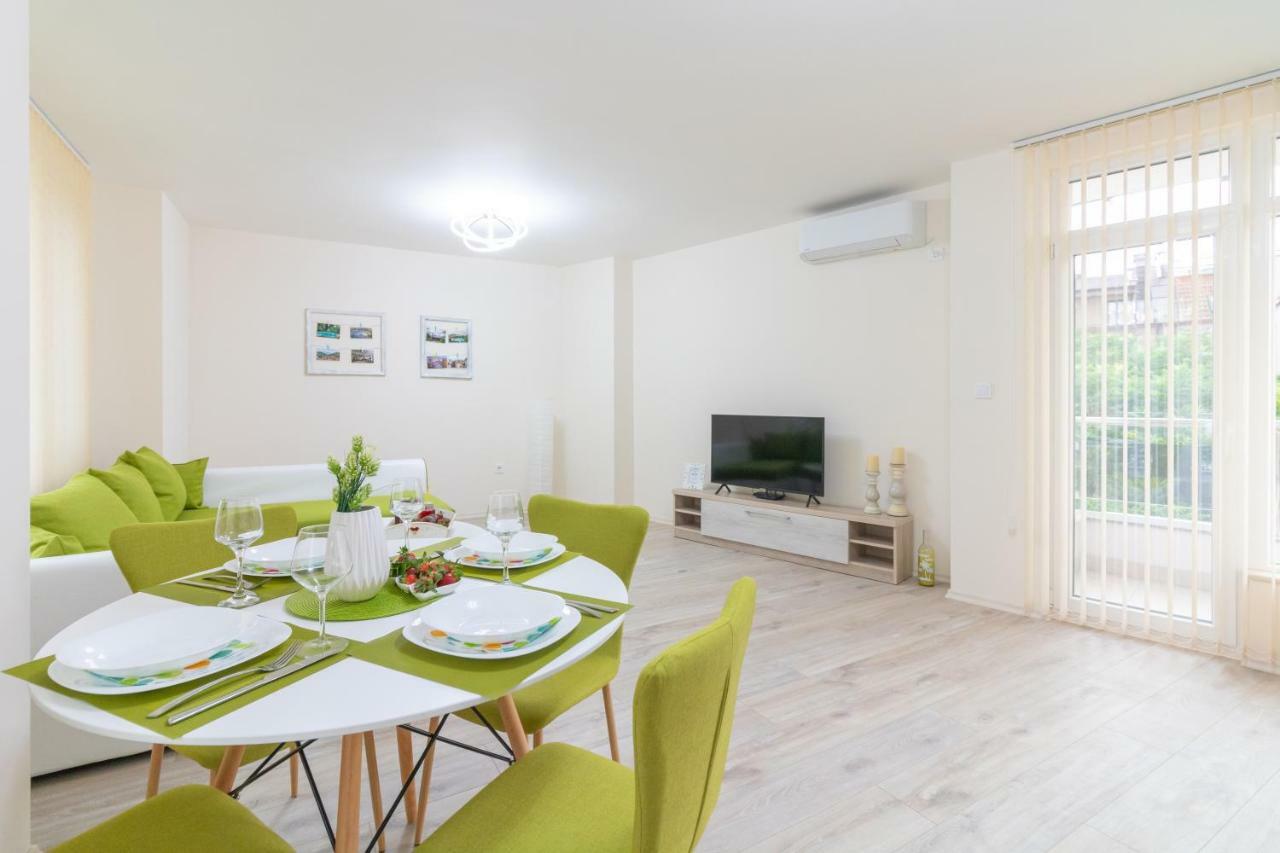 Domus Apartments Grand Plovdiv Ngoại thất bức ảnh