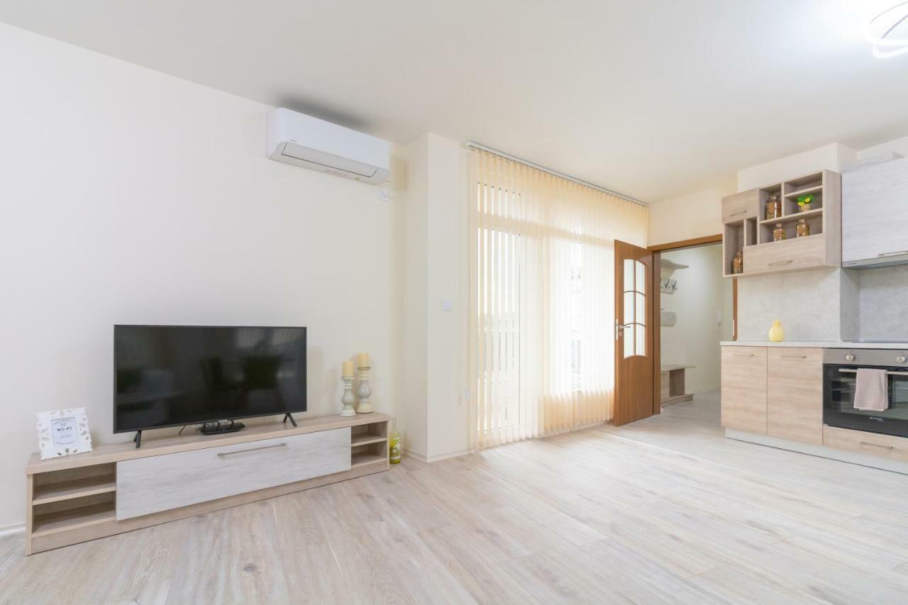 Domus Apartments Grand Plovdiv Ngoại thất bức ảnh