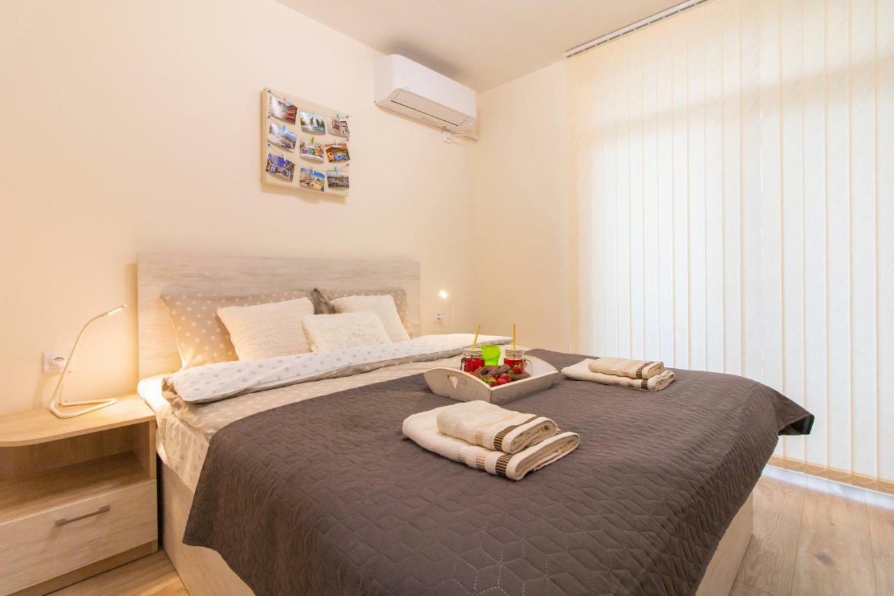 Domus Apartments Grand Plovdiv Ngoại thất bức ảnh