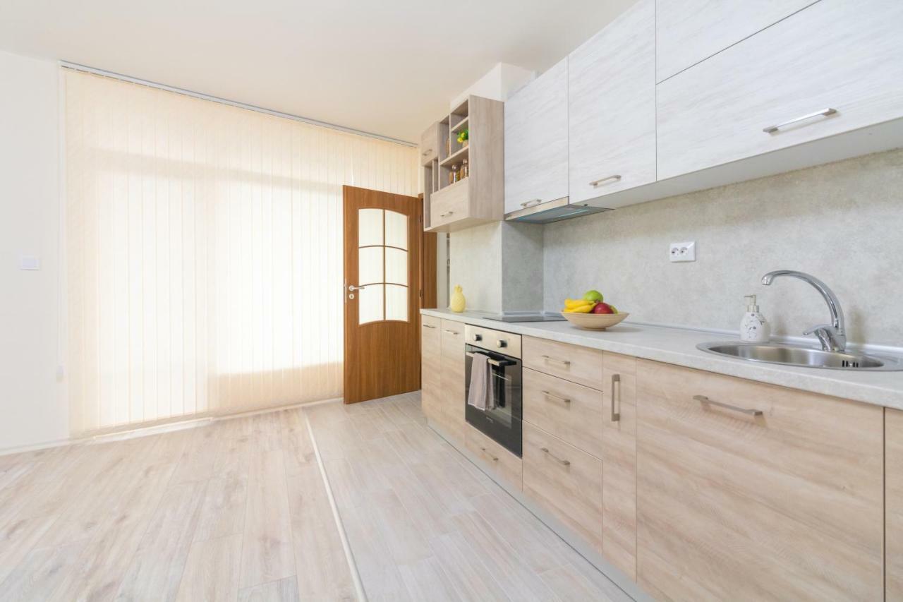 Domus Apartments Grand Plovdiv Ngoại thất bức ảnh